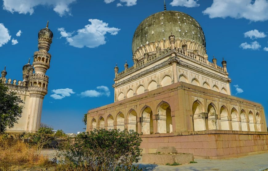 Ancient Wonders of the Deccan: Hyderabad, Bijapur, Badami & Hampi