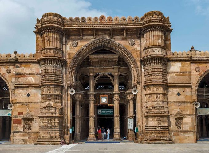 Divine Gujarat Journey: Rajkot, Dwarka, Somnath & Sasan Gir