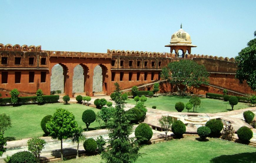 Regal Rajasthan Escapade: Mughal & Rajput Heritage Tour