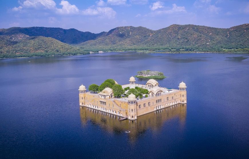 Historic Gems of India: A Private Tour of Delhi to Udaipur