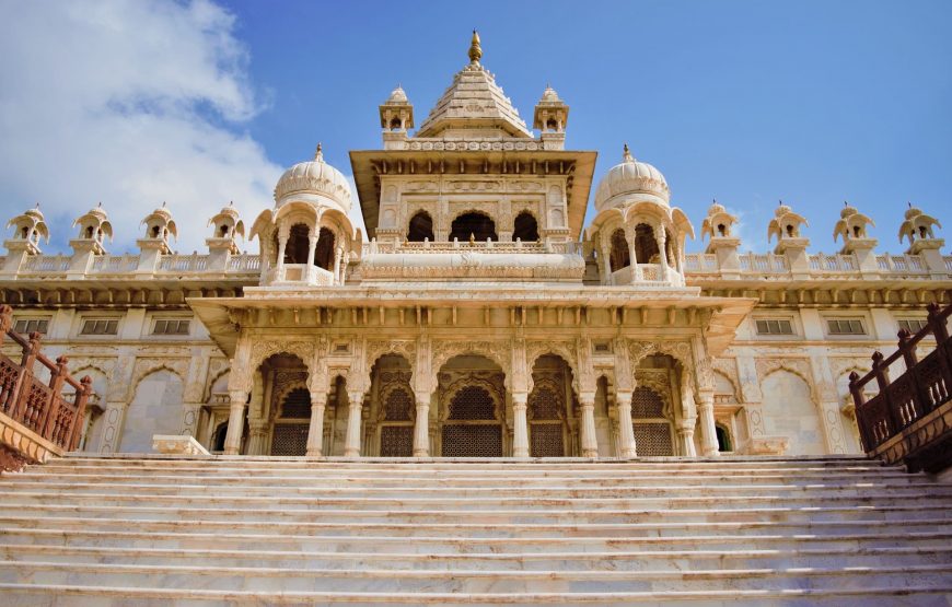 Jodhpur Treasures: Forts, Palaces, and Vibrant Markets Experience