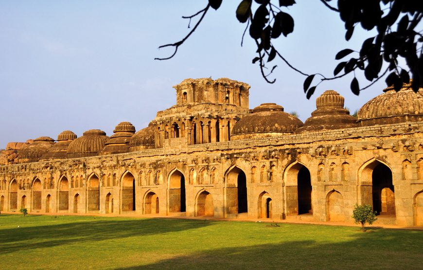Deccan Dynasties: Forts, Palaces, and Temple Complexes