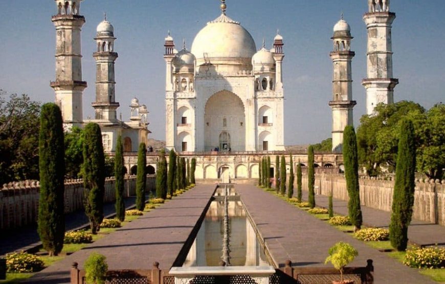 Monumental Treasures: A Tour of India’s Iconic Sites and Natural Beauty