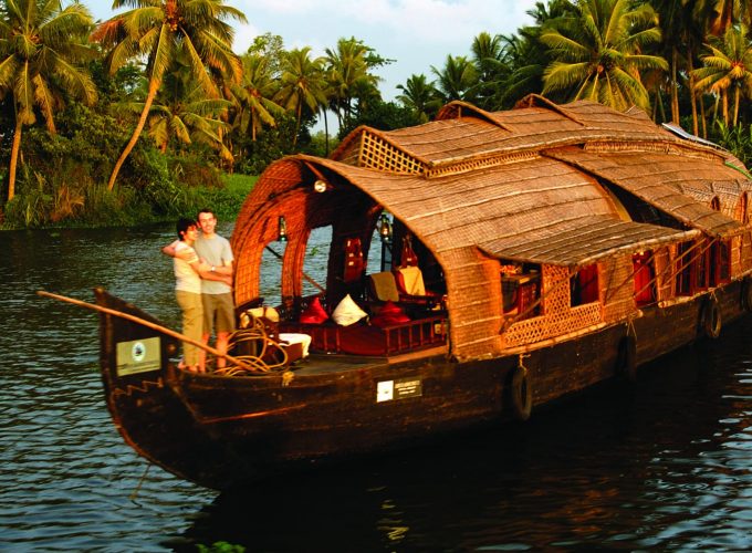 The Essence of Kerala: A Journey from Hills to Coastal Elegance