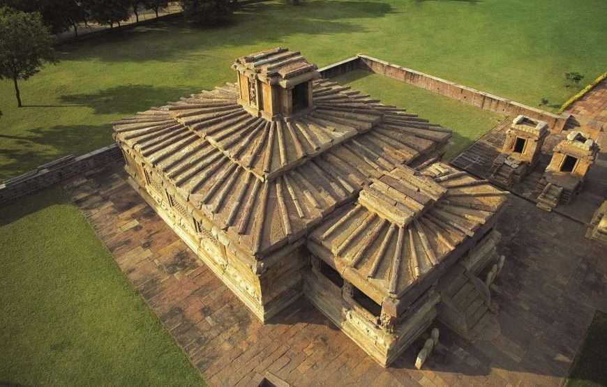 Goa to Ancient Karnataka: Hampi & Badami Heritage Tour