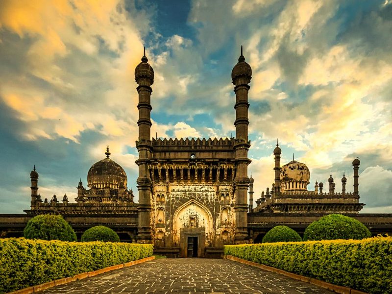 Mughal and Deccan Legacy: An Islamic Heritage Journey