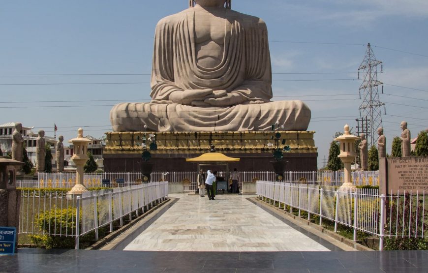 Bodhgaya Bliss: A Guided Tour of Sacred Temples and Monasteries