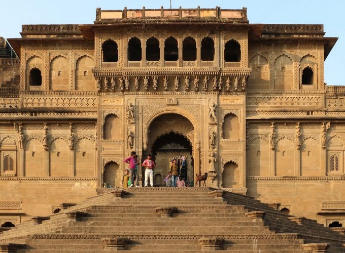 Maharashtra to Madhya Pradesh: Caves, Ghats & Temples Journey