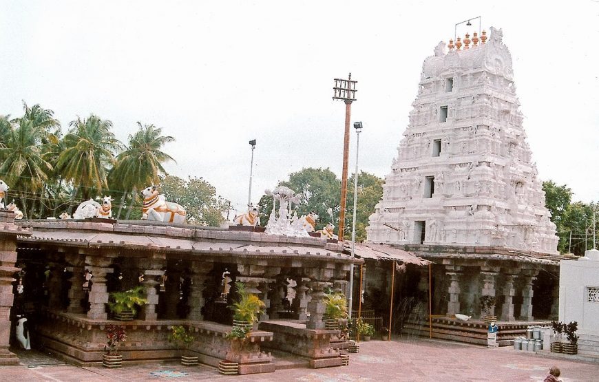 Sacred Srisailam: Jyotirlinga Pilgrimage from Hyderabad