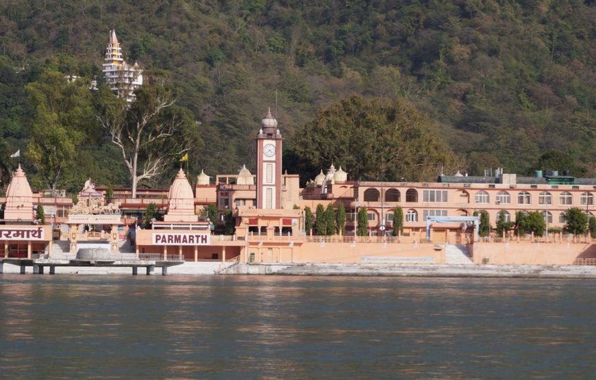 Ganges Serenity: Delhi to Rishikesh Train Adventure