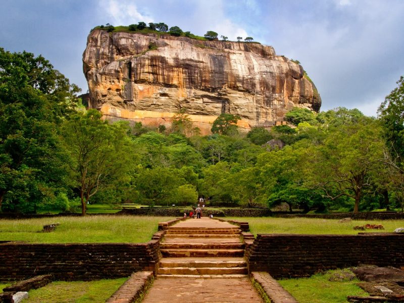 Enchanting Sri Lanka: History and Nature Discovery Tour