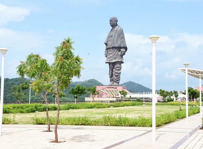 Unity and Magnificence: Statue of Unity Day Tour from Surat