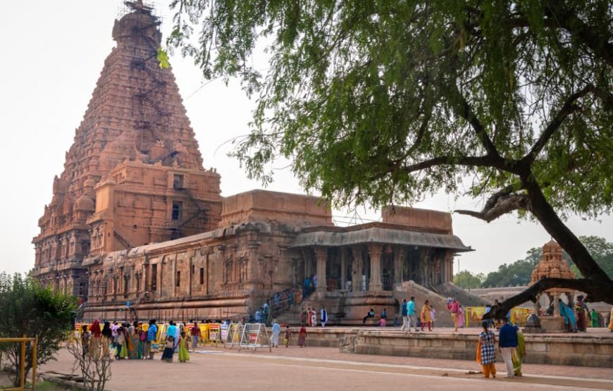 Tamil Nadu Temples & French Colonial Splendor Tour