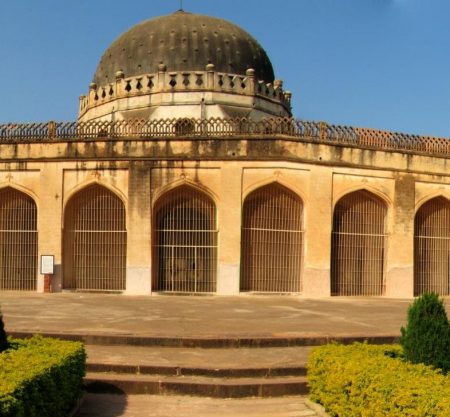 Bahmani Splendors: Day Trip to Bidar from Hyderabad