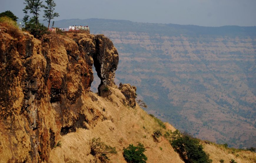Pratapgad Fort and Mahabaleshwar Day Tour from Pune