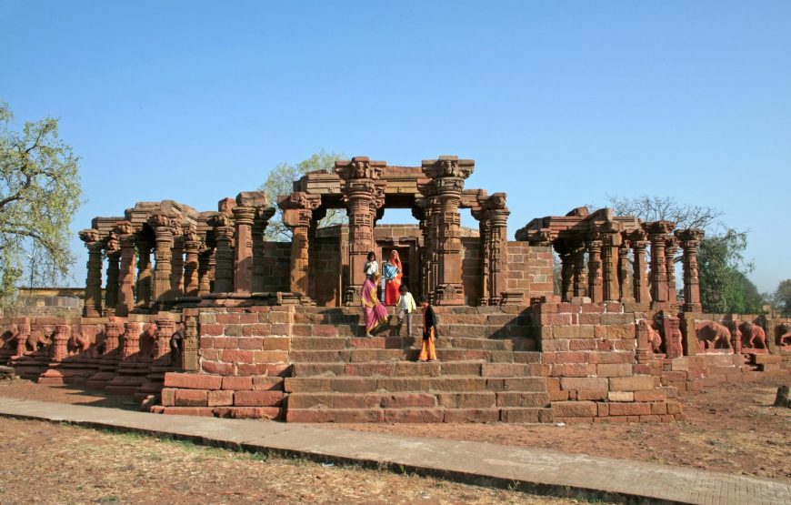 Omkareshwar Jyotirlinga Temple Pilgrimage from Indore
