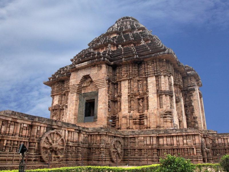 Kolkata & Temples of Odisha Tour