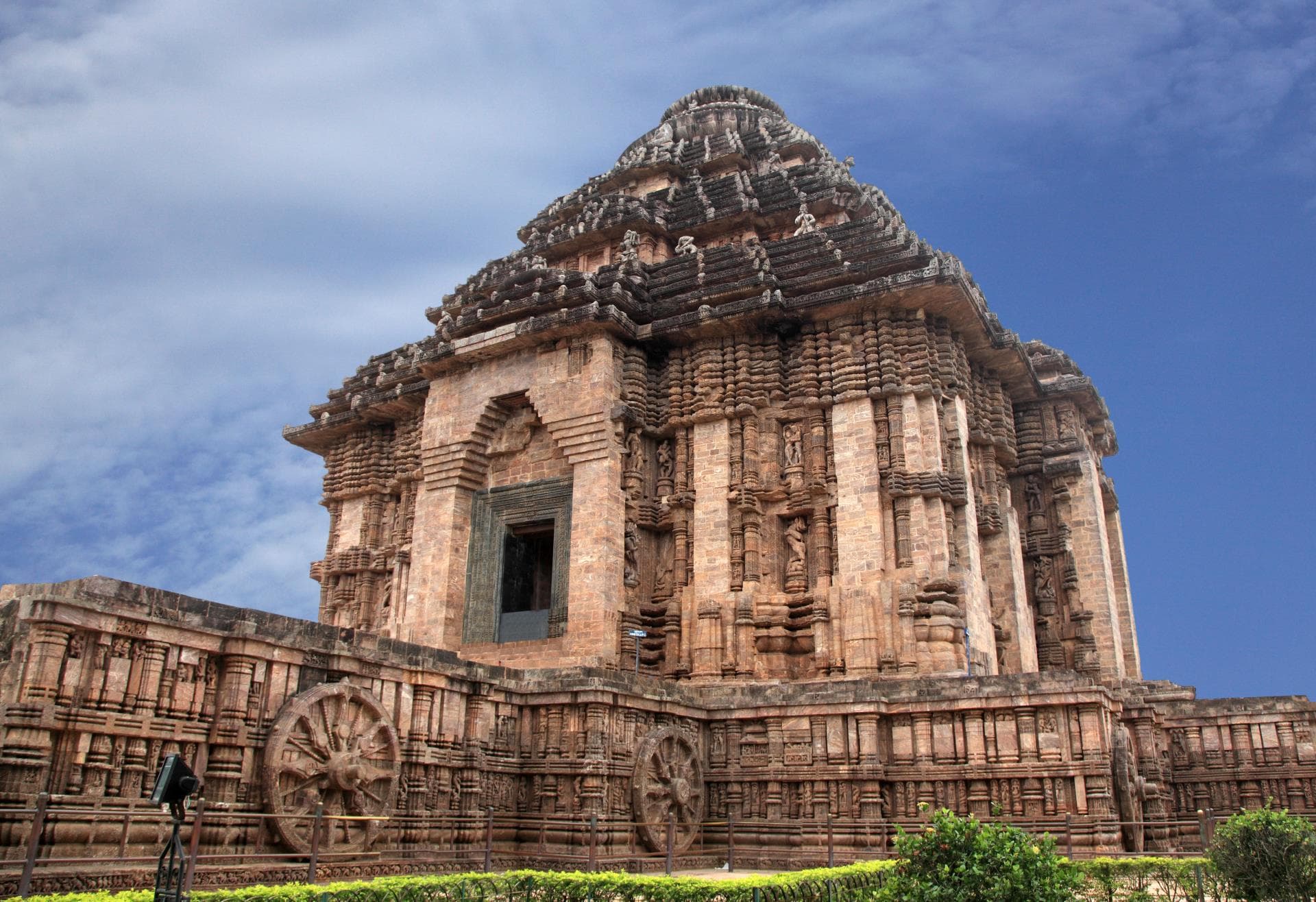 Kolkata & Temples of Odisha Tour