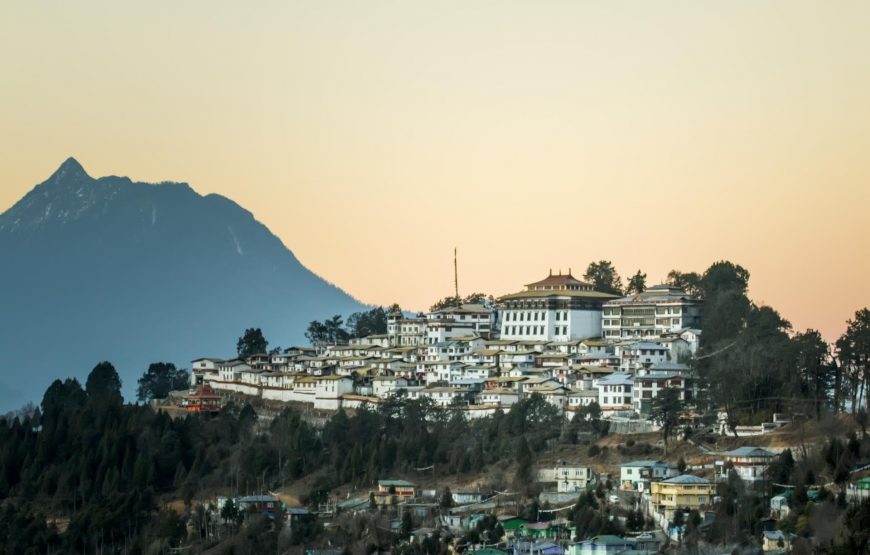 Himalayan Tranquility: Dirang, Tawang & Kaziranga Expedition