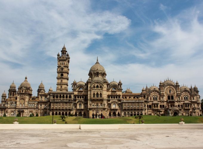 Coastal Splendors & Cultural Delights: Mumbai to Ahmedabad Tour