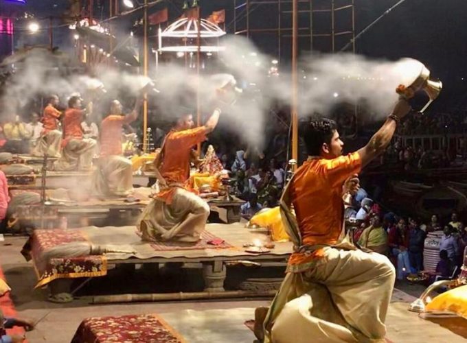 Sunrise to Aarti: Varanasi’s Sacred Day Tour